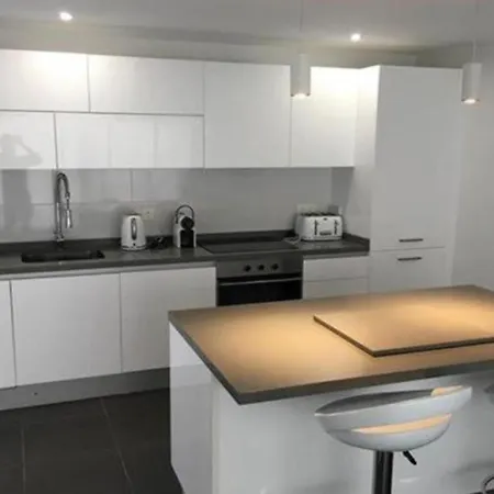 Modern One Bed Casilla De Costa Apartment